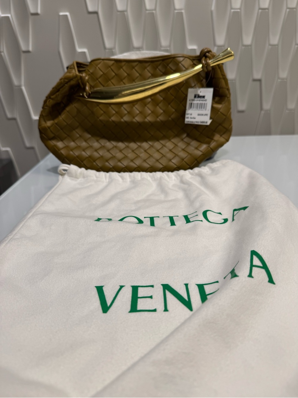 Bottega Veneta Sardine Intrecciato Leather Bag - Picture 3 of 16